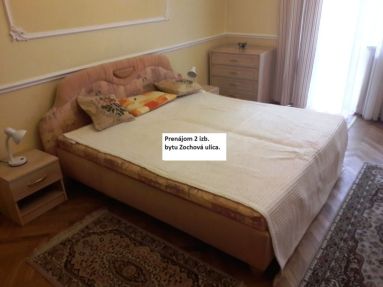 Prenájmu elegantný 2-izbový byt na Zochovej ulici (roh Zochovej a Palisád).0911 495 385