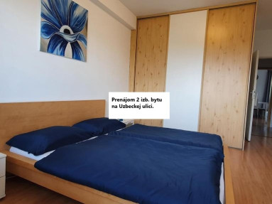 Prenajom priestranného 2-izbového bytu s balkónom a lodžiou v tichej lokalite na Uzbeckej 