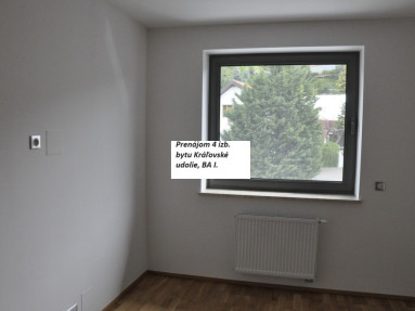 Ru-w8SeZw_fss