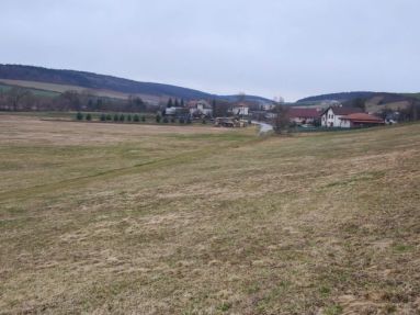 pozemky na výstavbu rodinných domov - Svinia